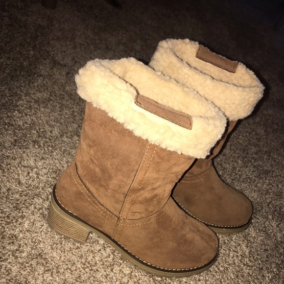 Boots - Picture 2 of 3